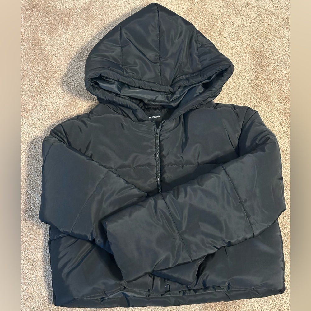 PrettyLittleThing Crop Puffer Jacket